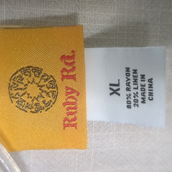 RUBY RD* cream colored long tab sleeve asymmetrical hem cinch waist jacket - Picture 7 of 11